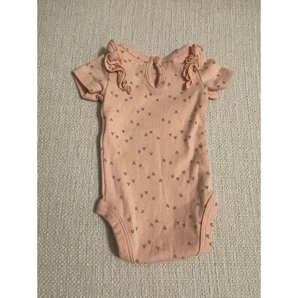 Carter’s Bundle of  4 (four) Preemie / newborn onesies. - Picture 7 of 10